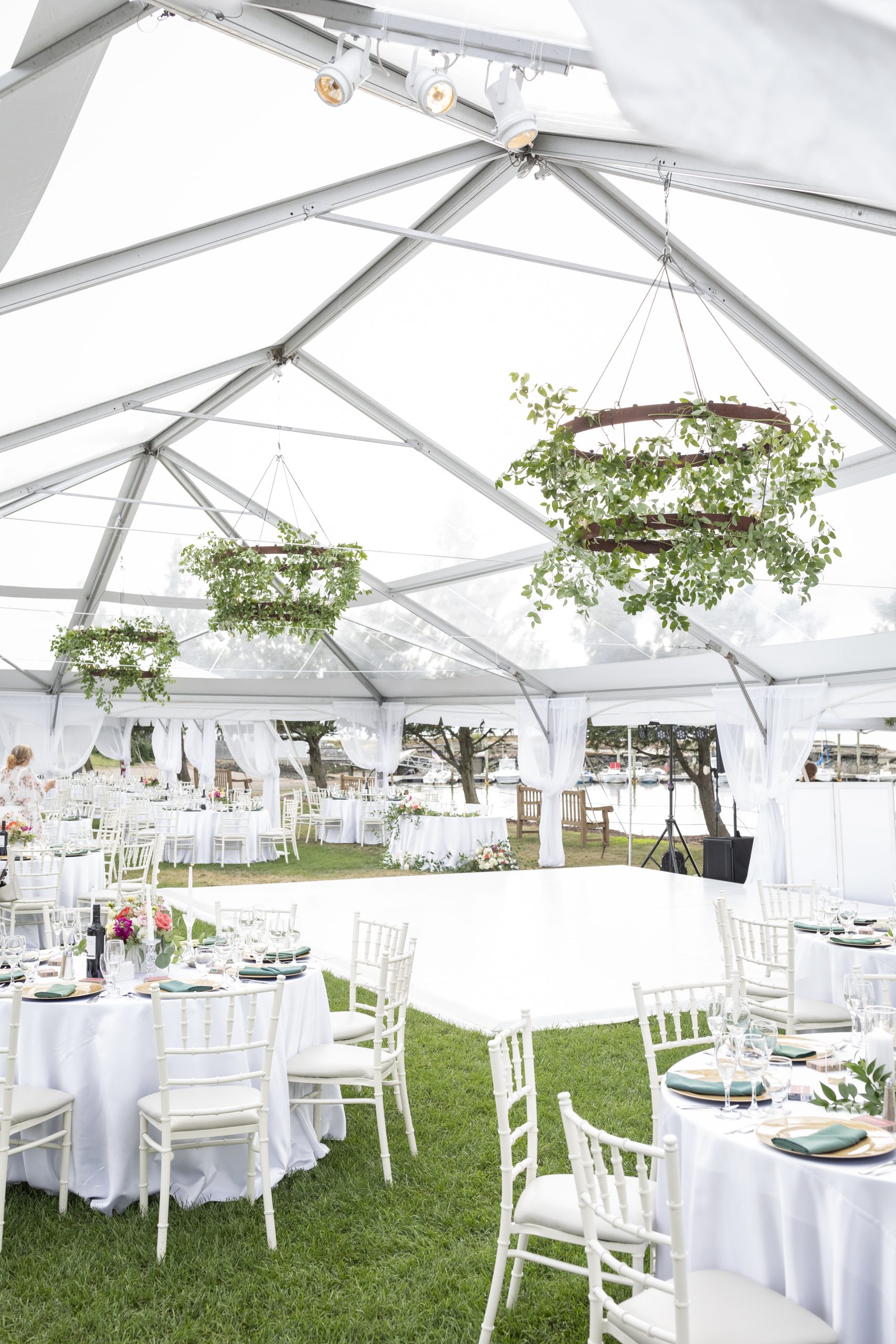 Wedding flowers and décor at Amarante's Sea Cliff in New Haven, CT