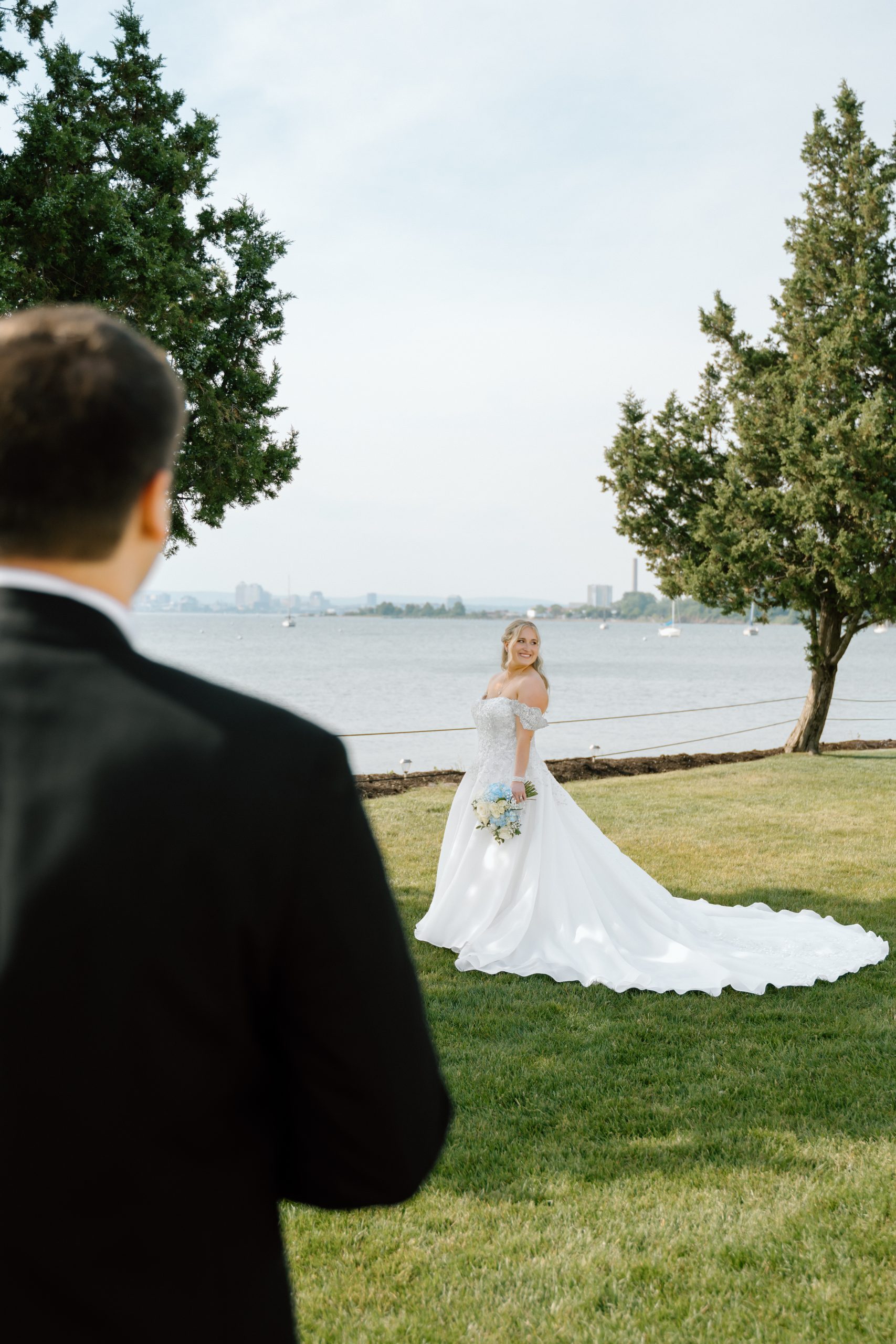 Waterfront ceremony at Amarante's Sea Cliff
